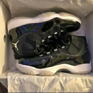 Jordan 11s
